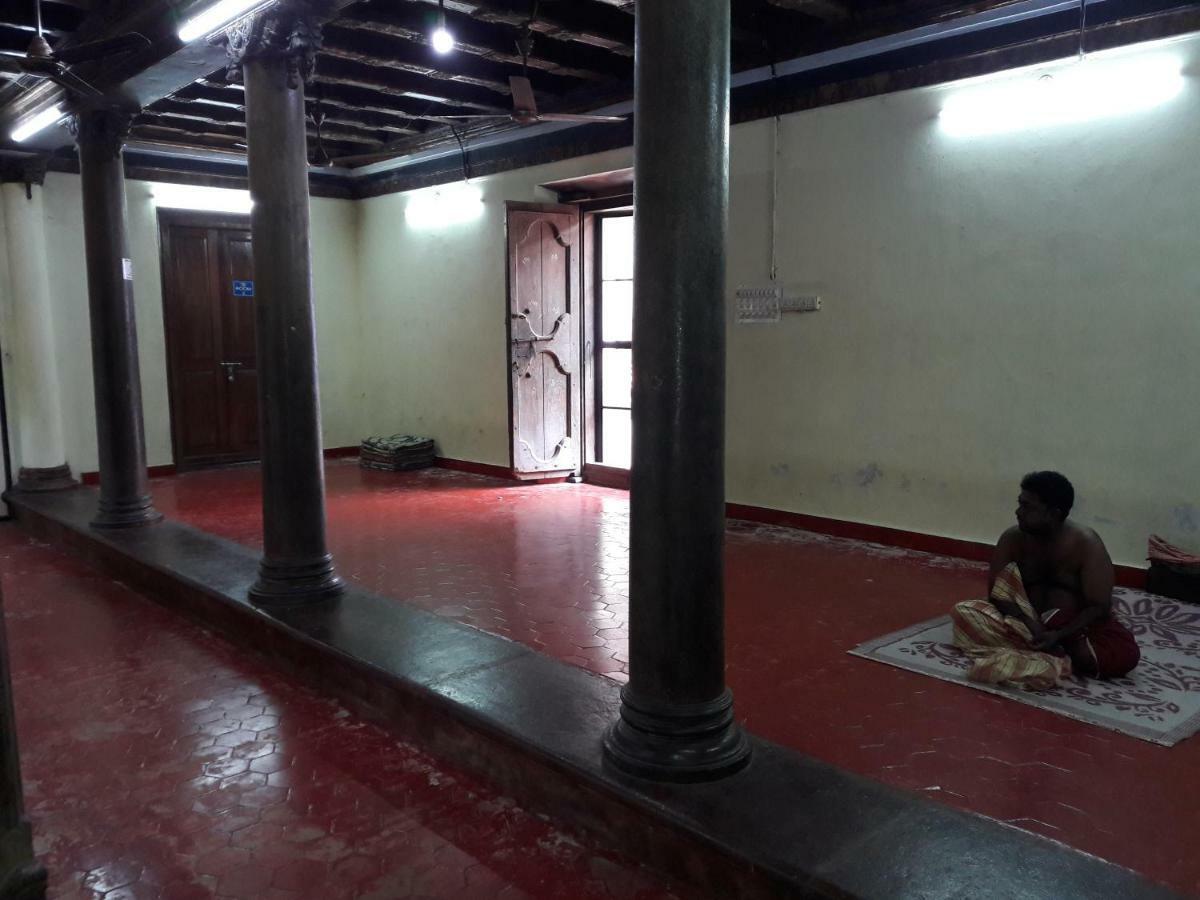 Devasthanam Lodge Thiruvananthapuram Exterior foto