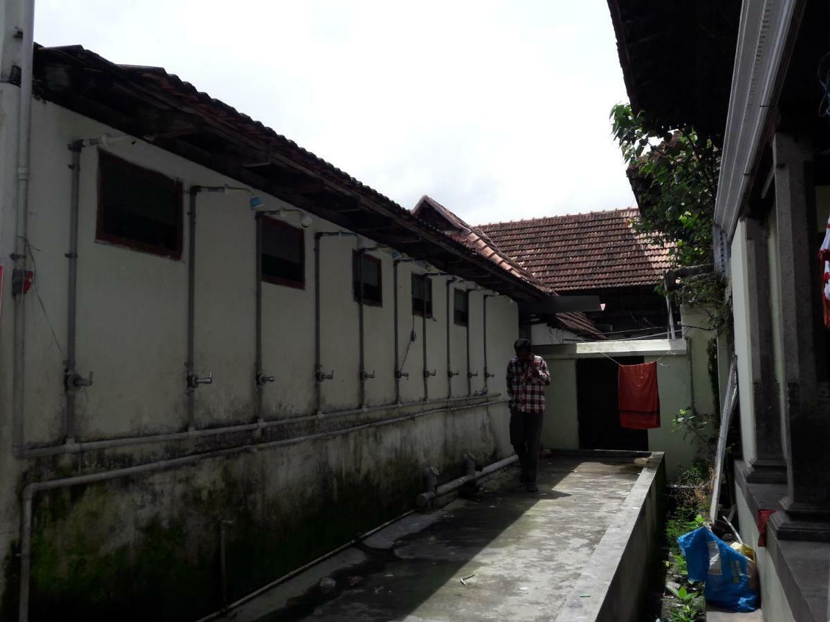 Devasthanam Lodge Thiruvananthapuram Exterior foto