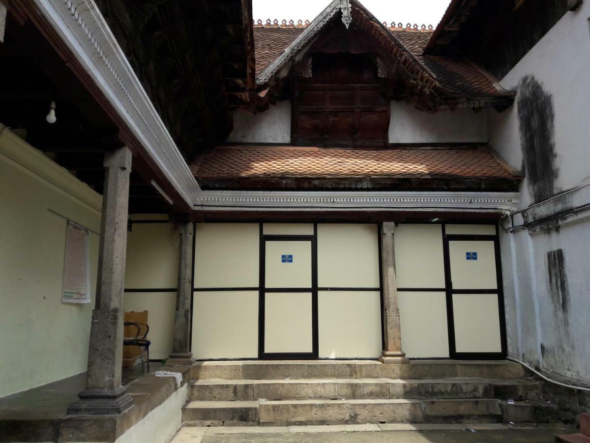 Devasthanam Lodge Thiruvananthapuram Exterior foto